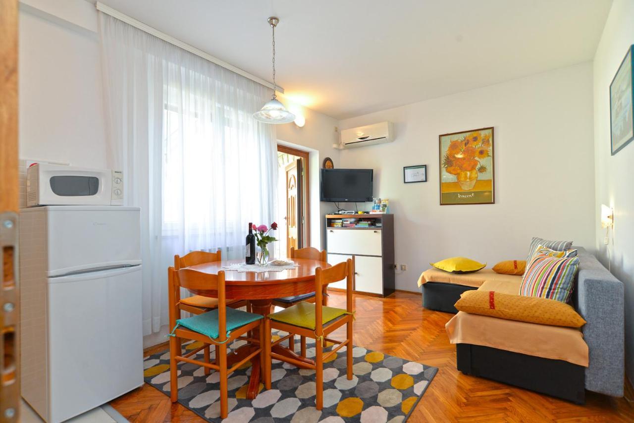 Apartments Marko 1377 Πόρετς Εξωτερικό φωτογραφία