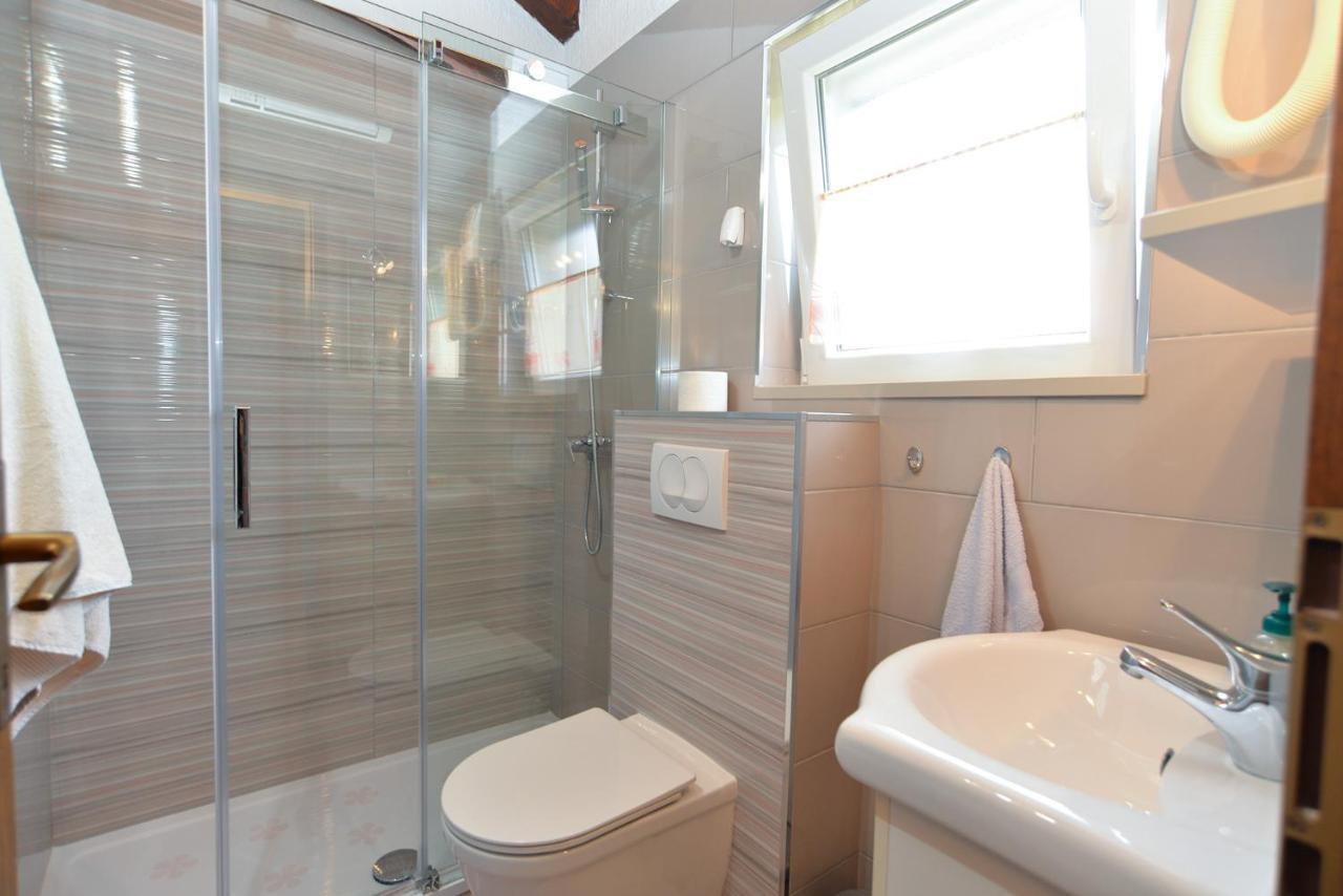 Apartments Marko 1377 Πόρετς Εξωτερικό φωτογραφία