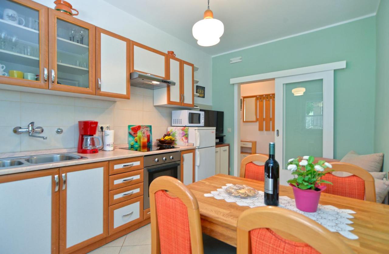 Apartments Marko 1377 Πόρετς Εξωτερικό φωτογραφία
