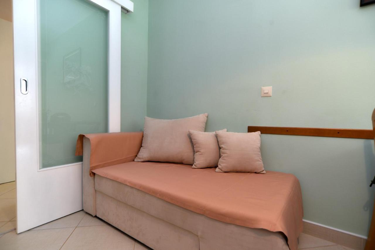 Apartments Marko 1377 Πόρετς Εξωτερικό φωτογραφία