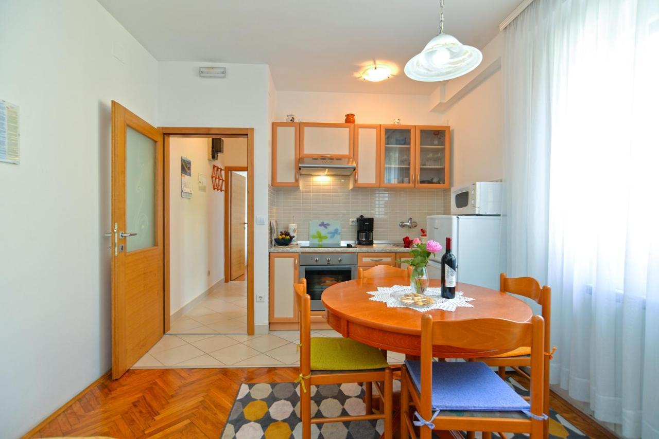Apartments Marko 1377 Πόρετς Εξωτερικό φωτογραφία