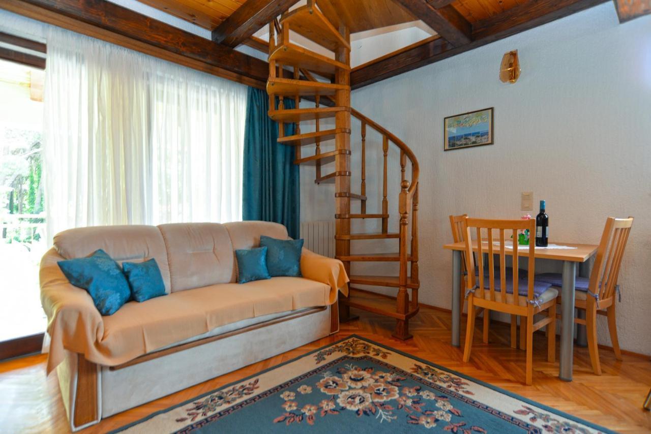 Apartments Marko 1377 Πόρετς Εξωτερικό φωτογραφία