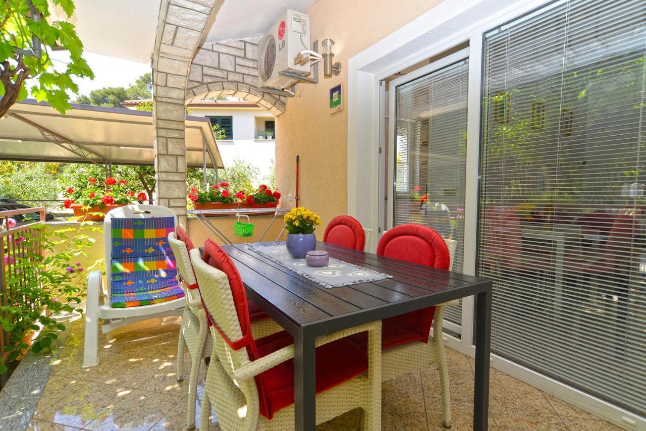 Apartments Marko 1377 Πόρετς Εξωτερικό φωτογραφία