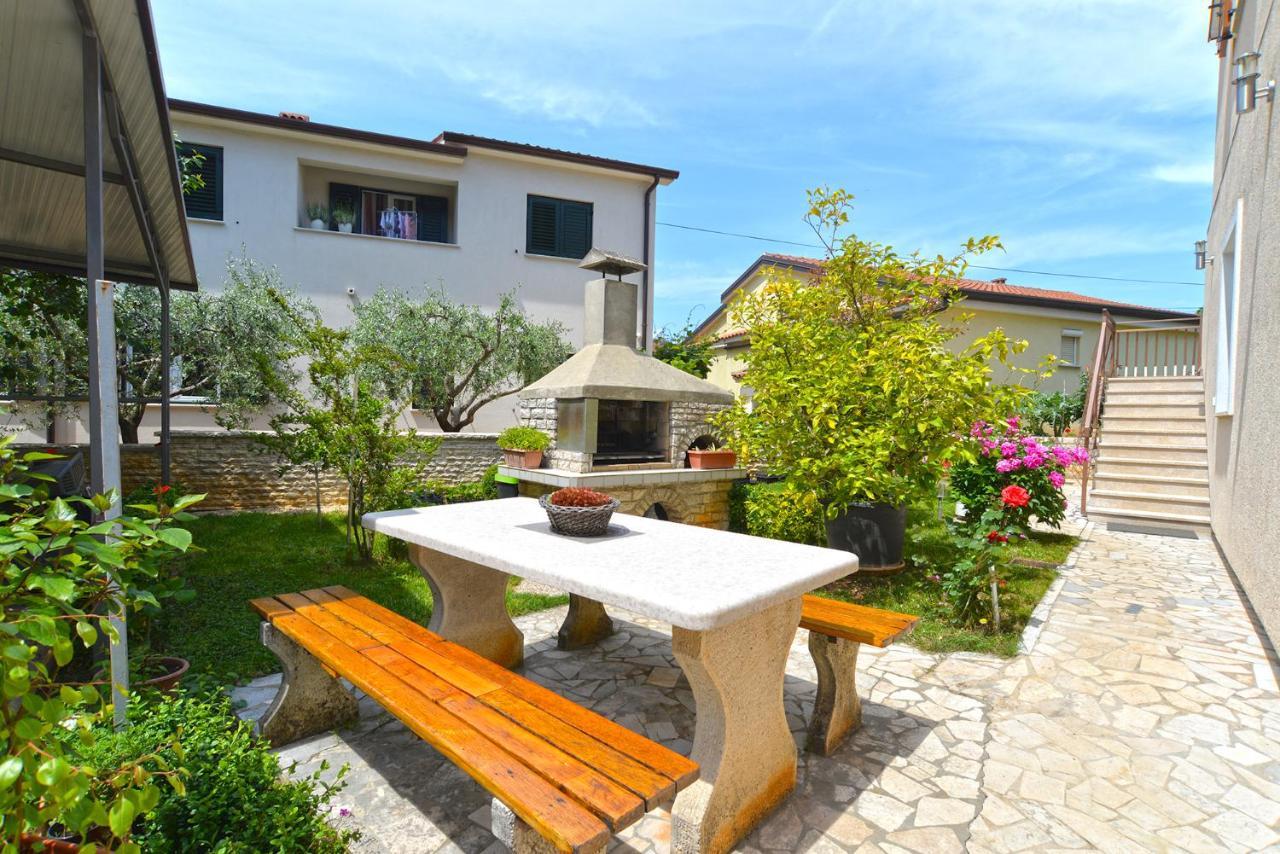 Apartments Marko 1377 Πόρετς Εξωτερικό φωτογραφία
